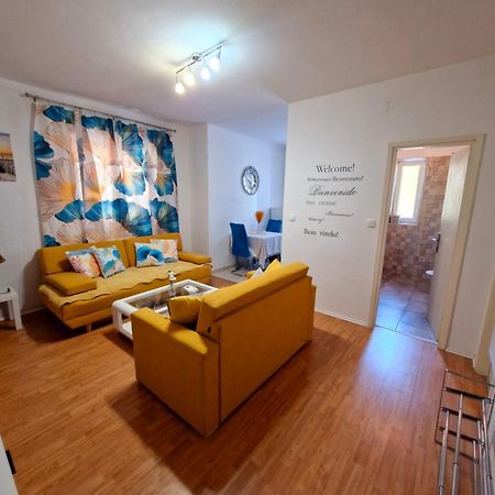 Apartment Lidija Кърк Екстериор снимка