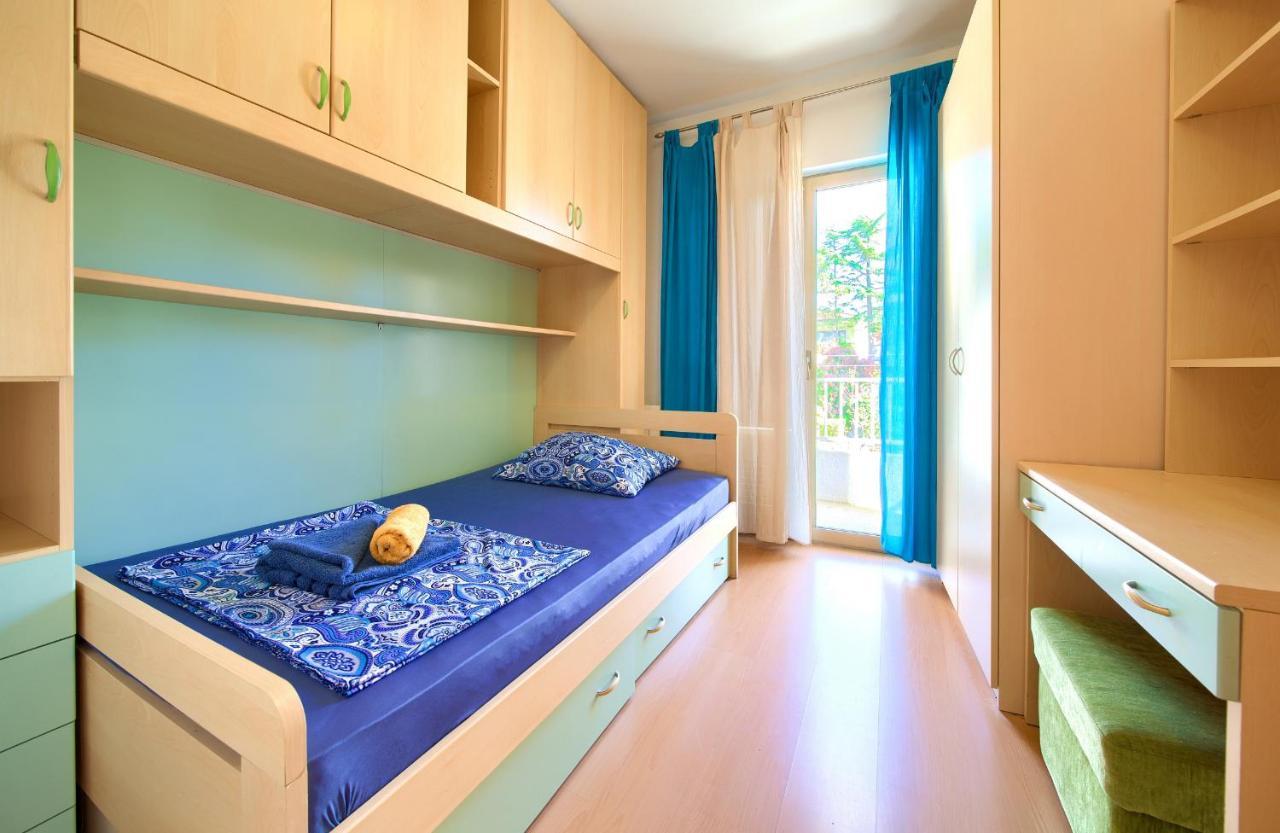Apartment Lidija Кърк Екстериор снимка