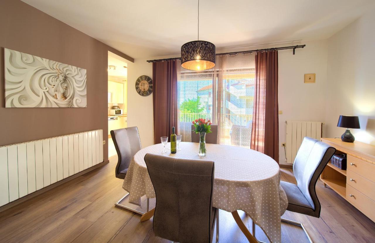 Apartment Lidija Кърк Екстериор снимка