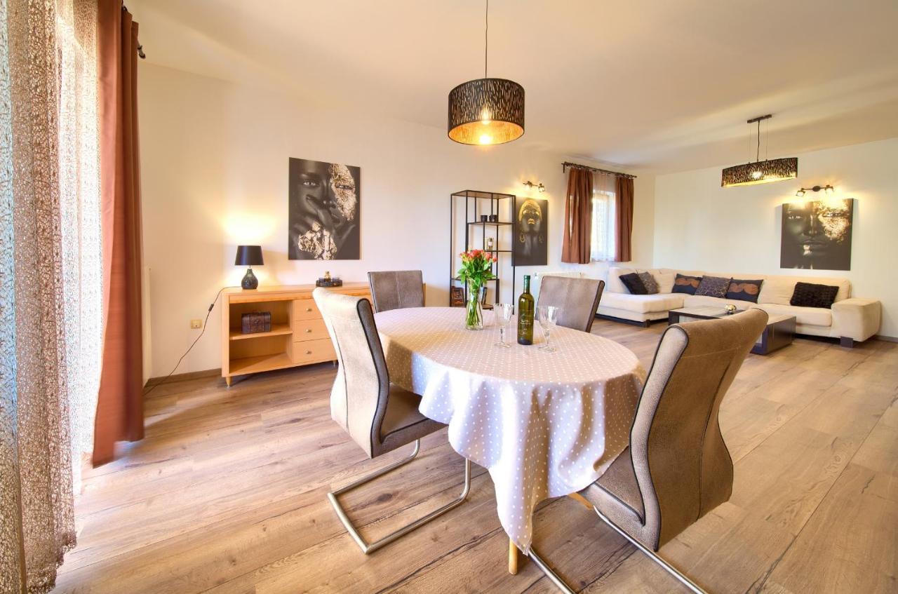 Apartment Lidija Кърк Екстериор снимка