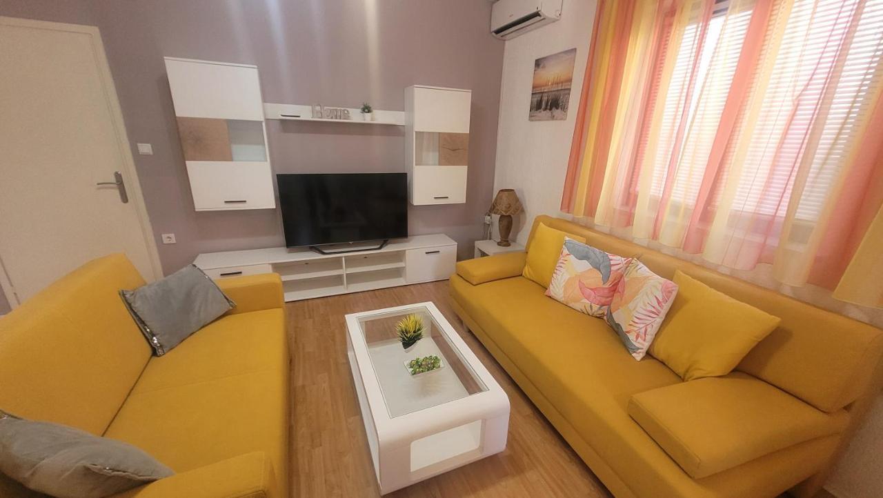 Apartment Lidija Кърк Екстериор снимка