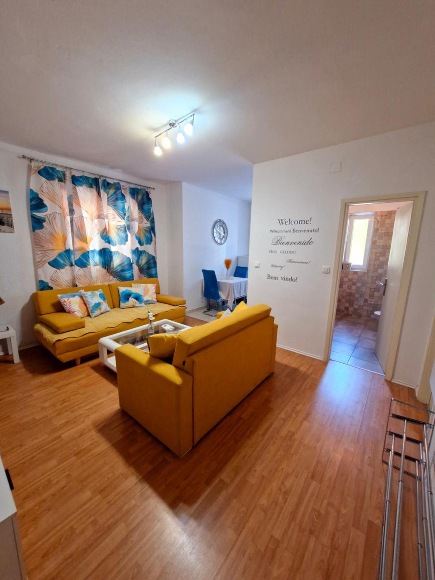 Apartment Lidija Кърк Екстериор снимка